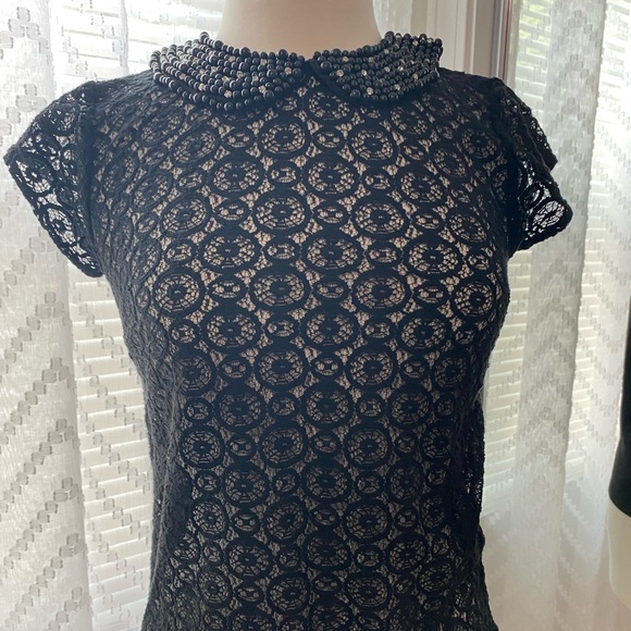 Black lace blouse with beading - Picture 9 of 9